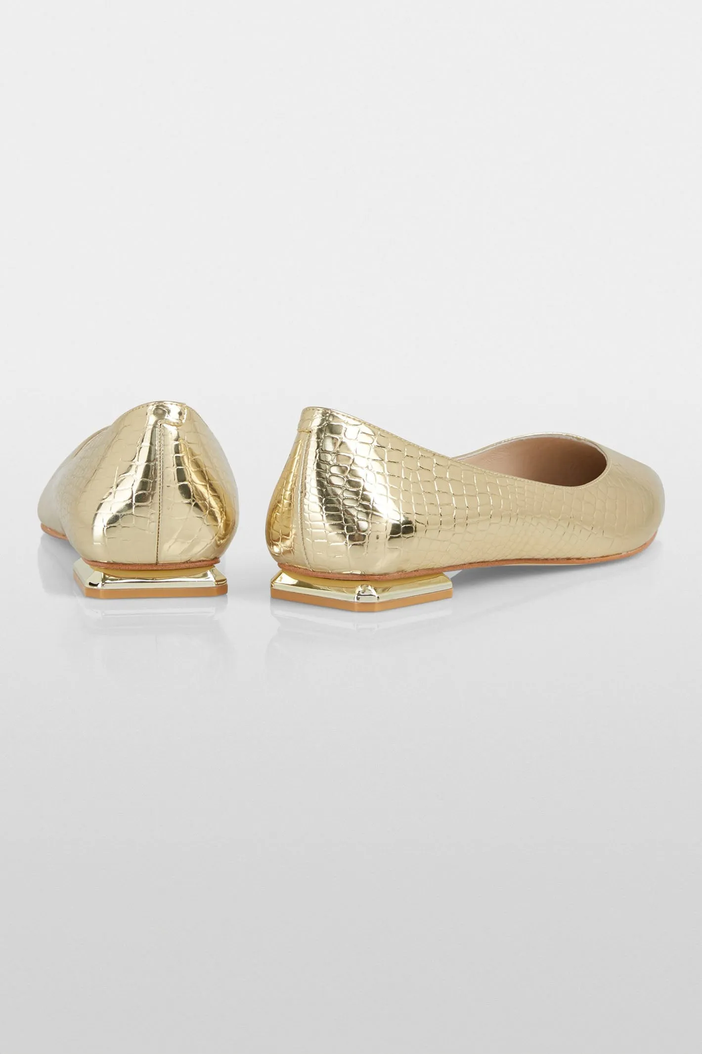 Marc Cain Shoes Gold Flat Crocodile Embossed XG SF.01 Z03 415